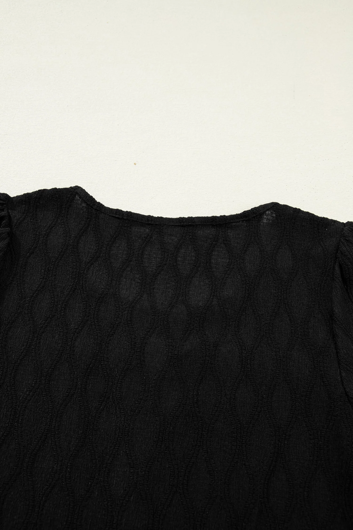 Blusa Testurizzata a Tinta Unita con Scollo a V e Maniche a Sbuffo - Image 11