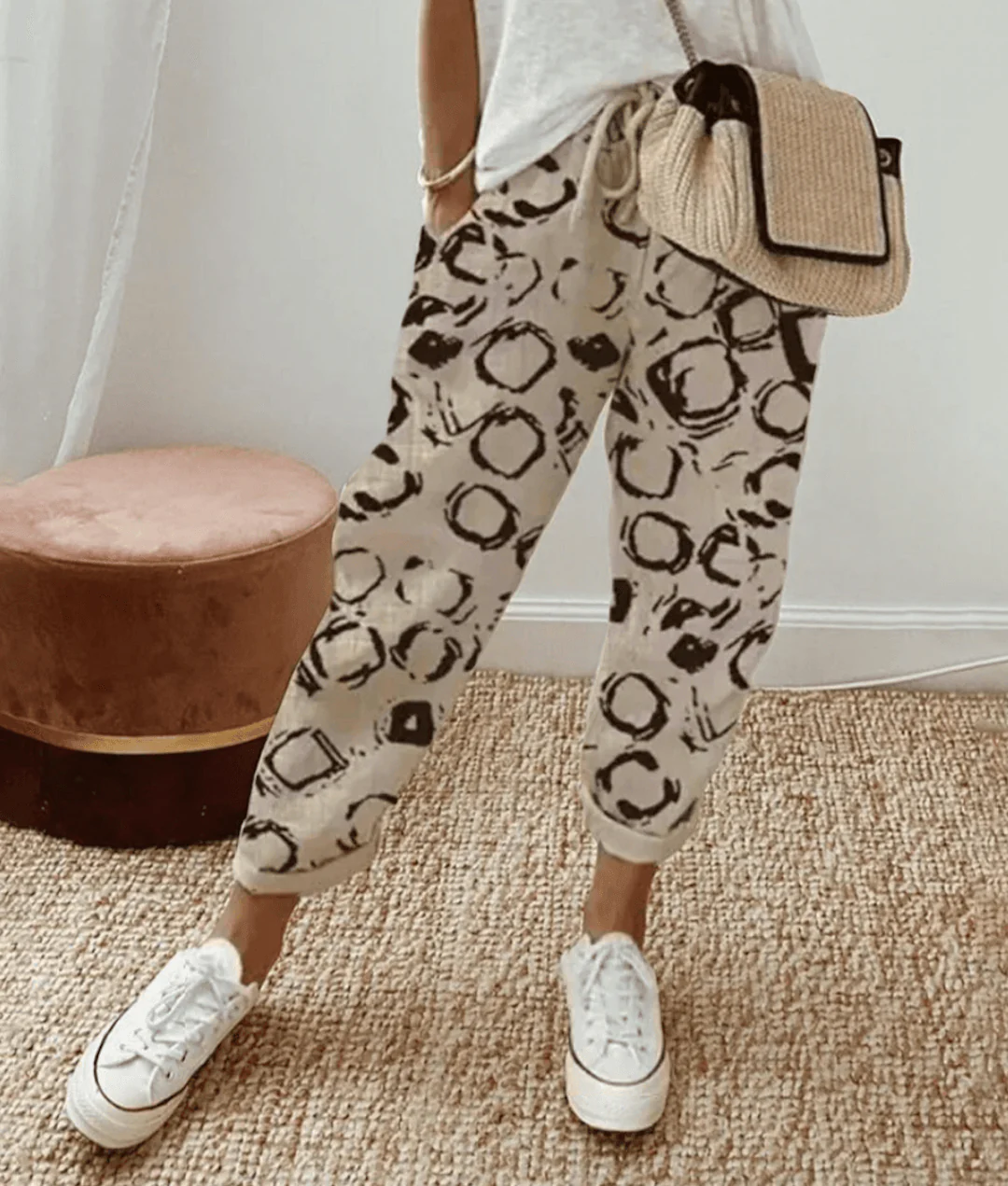Pantaloni classici da donna in lino leggero