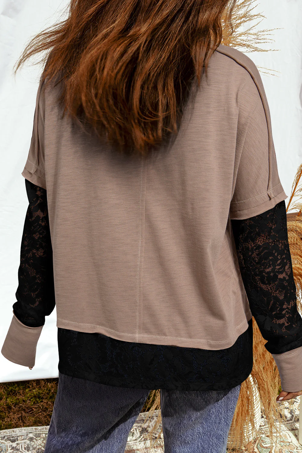 T-shirt casual a maniche lunghe con inserti in pizzo trasparente - Image 2