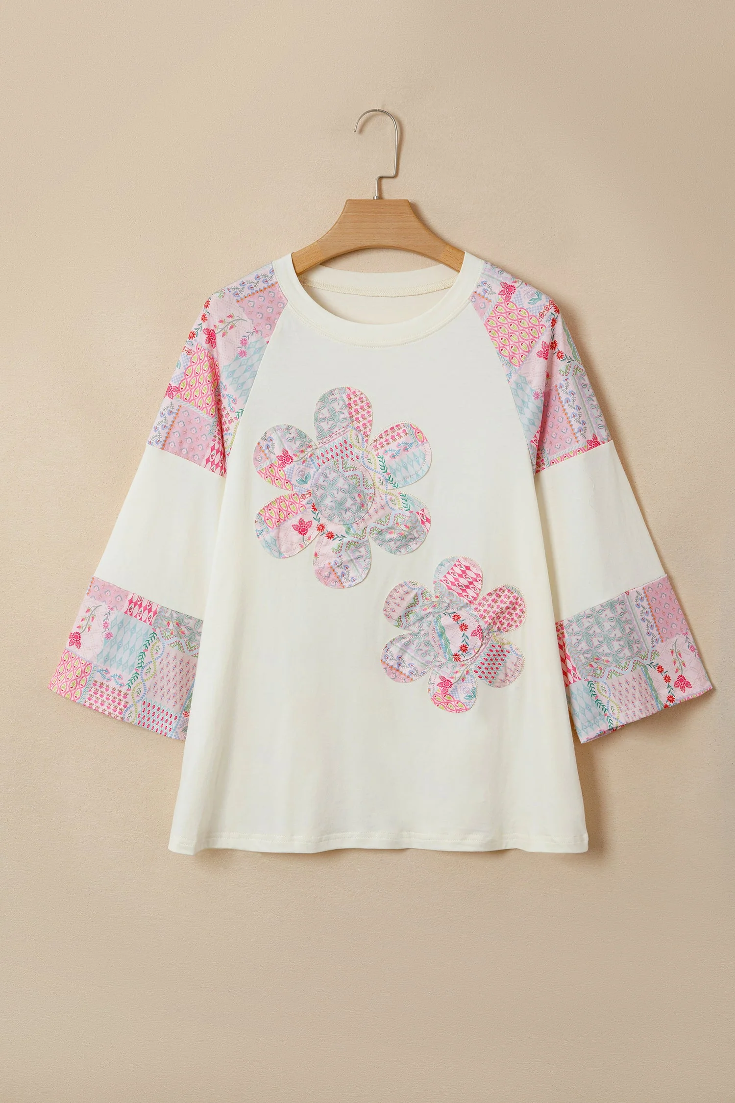 Top a Maniche Lunghe Beige con Patchwork Floreale Retro e Color Block - Image 4