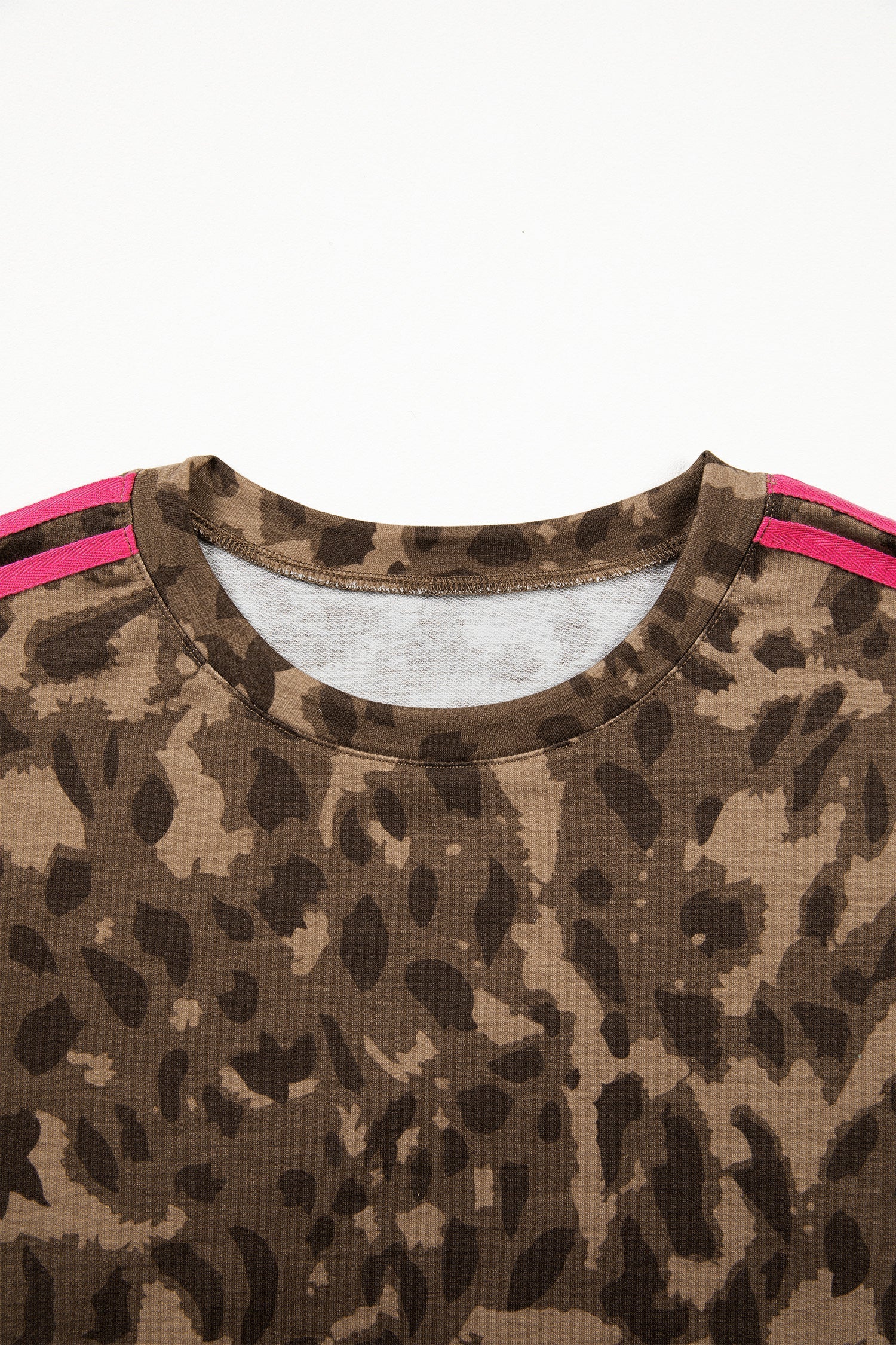Vestito Mini a T-shirt Marrone con Stampa Leopardata e Tasche - Image 4